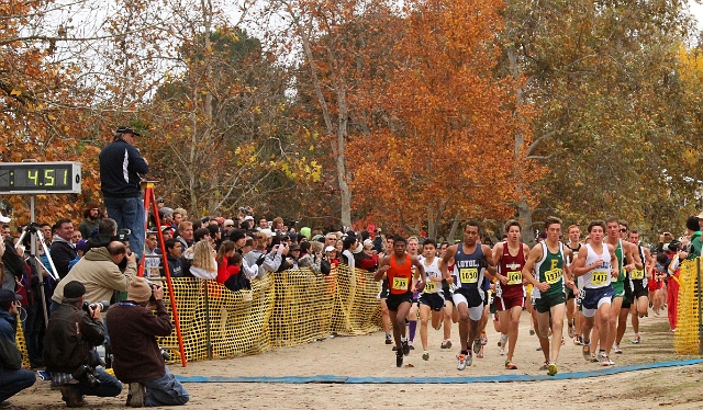 2009 CIF XC Boys D2-035.JPG - 2009 California CIF Cross Country Championships, Woodward Park, Fresno, California